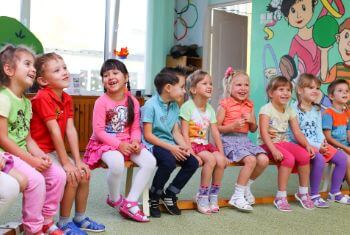 Selbstbewusste Kinder im Kindergarten