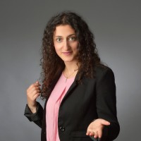 Rosa Dangelo steht uns mit Ihrer Expertise im Partnernetzwerk zur Verfügung.